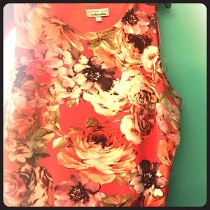 Flowered tank dress with uneven waves...